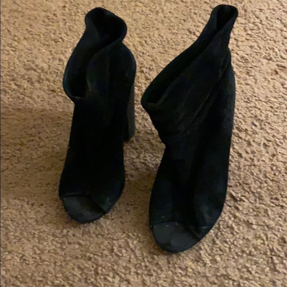 Chinese laundry/ Kristin Cavallari booties